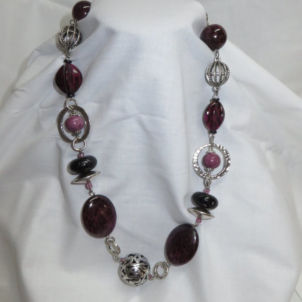 Purple stones and silver toned chunky necklace 32"